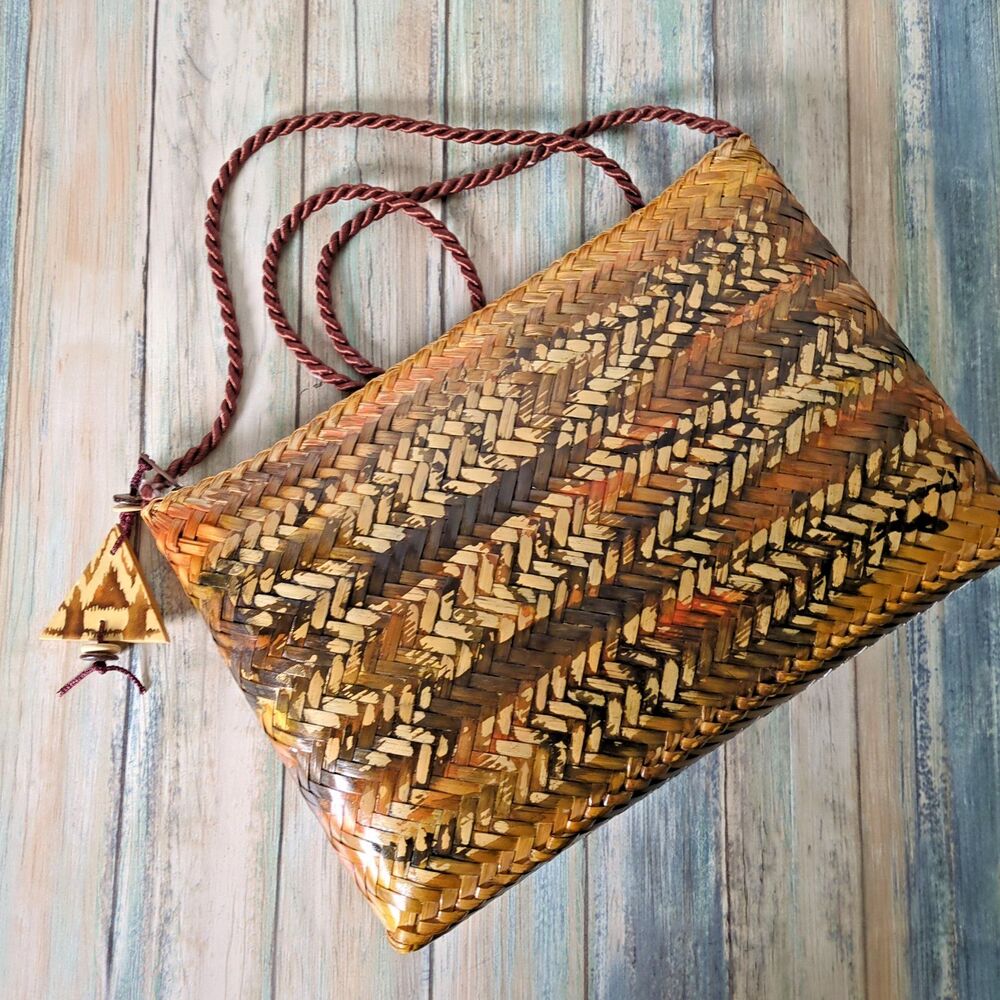 Vintage Woven Straw Crossbody Purse Bag 60s 70s Tribal Boho Earthy Genie